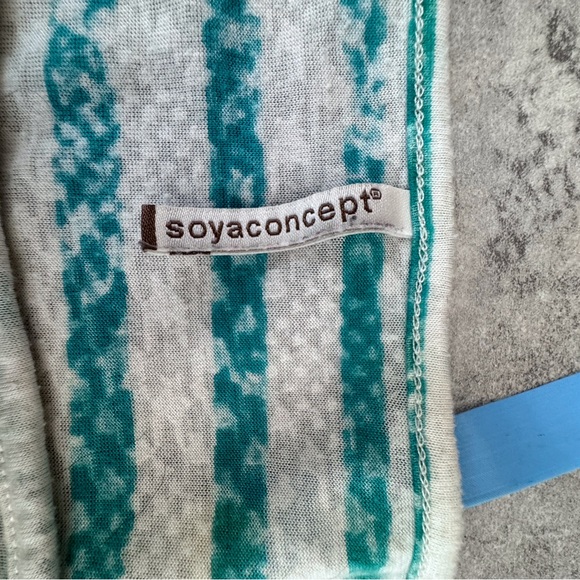 Teal/Grey/White Tee from soyaconcept -XLG - Picture 4 of 4